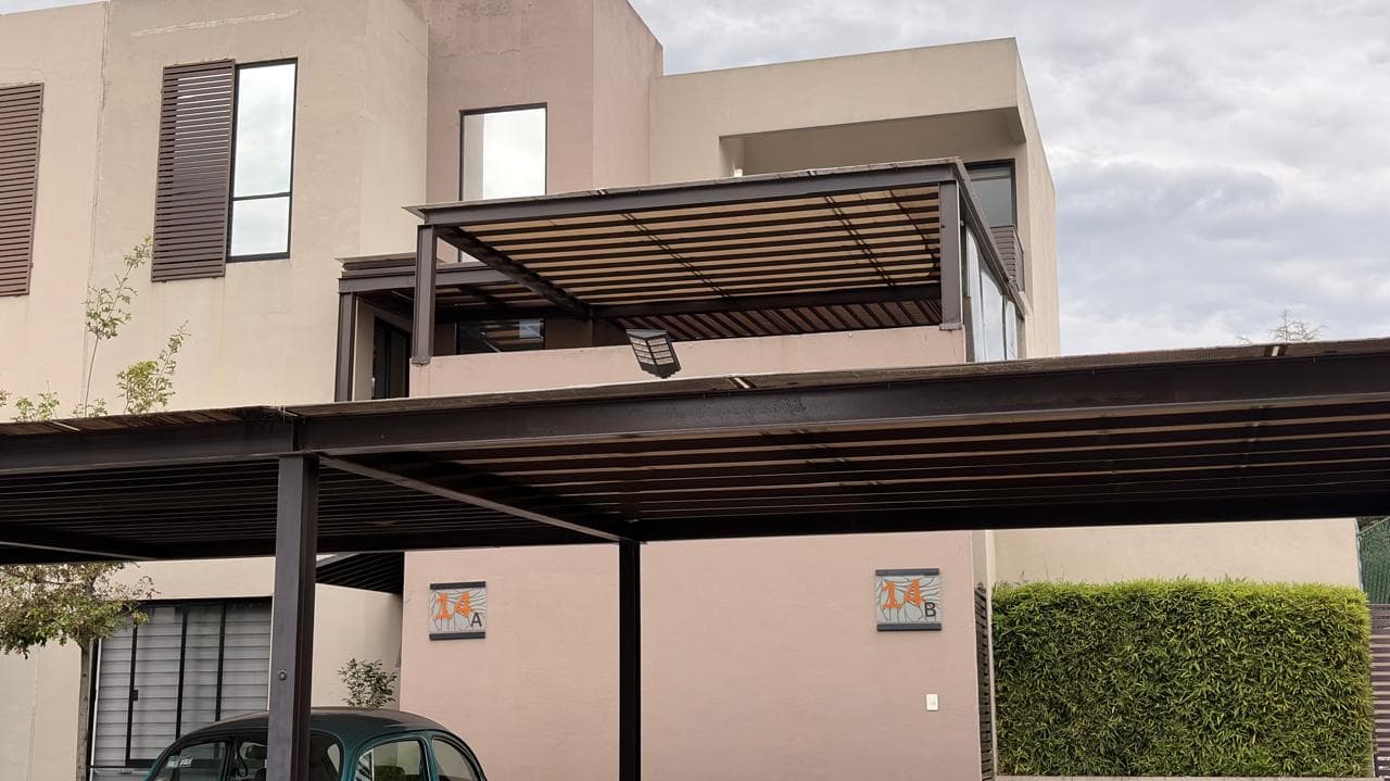 Casa dúplex en Quintas Jacarandas