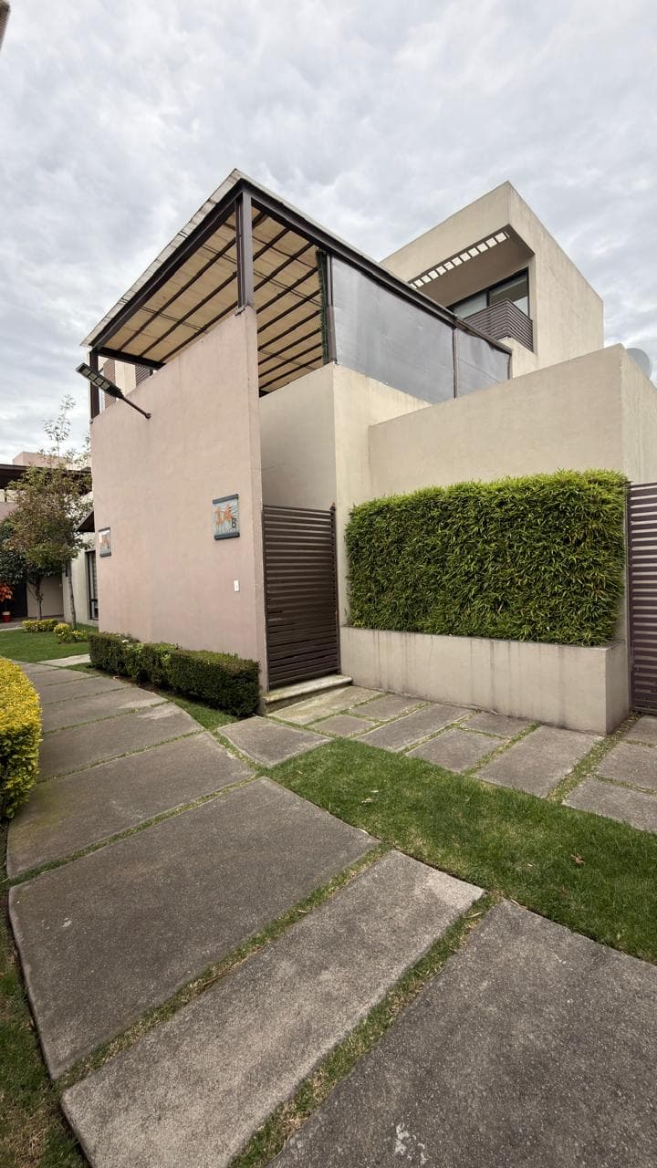 Casa dúplex en Quintas Jacarandas