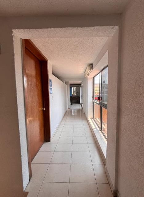 Edificio de uso mixto, 3 niveles