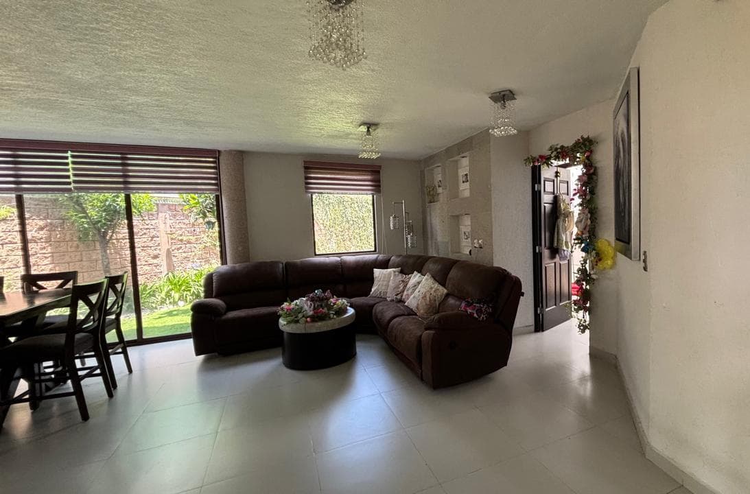 Casa campestre privada con amplio jardín