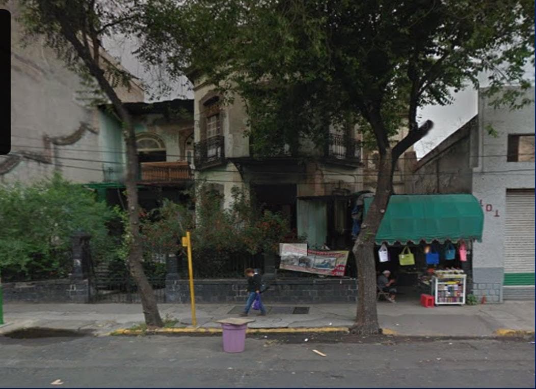 Terreno para desarrollo (demolición)
